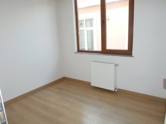 Güngören Akıncılar'da 5+1 İskanlı 2016 Yapımı 180 m2 Dubleks