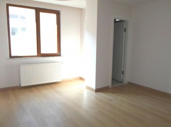 Güngören Akıncılar'da 5+1 İskanlı 2016 Yapımı 180 m2 Dubleks