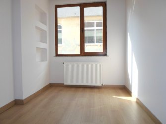 Güngören Akıncılar'da 5+1 İskanlı 2016 Yapımı 180 m2 Dubleks