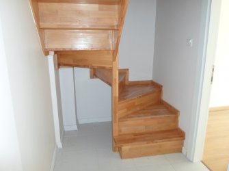 Güngören Akıncılar'da 5+1 İskanlı 2016 Yapımı 180 m2 Dubleks