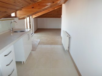 Güngören Akıncılar'da 5+1 İskanlı 2016 Yapımı 180 m2 Dubleks
