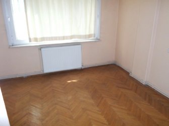 Bahçelievler'de Ferit Selime Yakın 1,Kat Arsa Tapulu 3+1 Balkonlu  Daire