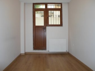 Güngören Akıncılar'da 2+1 Açık Mutfaklı 80 m2 Bahçe Katı 2016 Yapımı