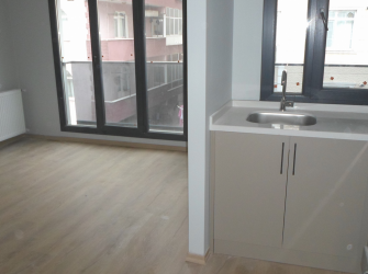 Bahçelievler Camlıkahve 4,Kat Açık Mutfaklı 2+1Balkonlu 70 m2