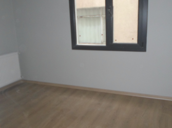 Bahçelievler Camlıkahve 4,Kat Açık Mutfaklı 2+1Balkonlu 70 m2