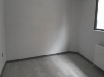 Bahçelievler Cumhuriyet Mah 2+1 A.Mutfaklı 75 m2 Düz Giriş