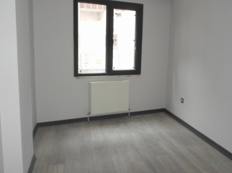 Bahçelievler Cumhuriyet 1,Kat Tek Daireli 3+1 Sıfır Asansörlü 110 m2