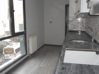 Bahçelievler Cumhuriyet'te 180 m2 Tek Daireli Dubleks 5+1 Asansörlü