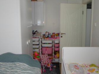 Güngören'de 9 Yıllık Bina İskanlı 2+1 A.Mutfaklı 80 m2 Yüksek Giriş