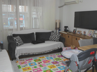 Güngören'de 9 Yıllık Bina İskanlı 2+1 A.Mutfaklı 80 m2 Yüksek Giriş