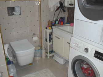Güngören'de 9 Yıllık Bina İskanlı 2+1 A.Mutfaklı 80 m2 Yüksek Giriş