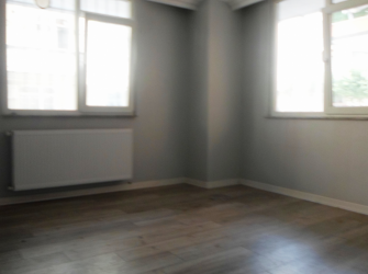 Bahçelievler'de Migrosa Yakın 2 Yıllık Bina 1+1 Yüksek Giriş 50 m2 Daire