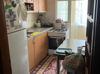 Güngören'de Tramvaya Yakın 1,Kat Ön Cephe 2+1 Arsa Tapulu  90 m2