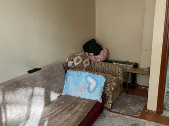 Güngören'de Tramvaya Yakın 1,Kat Ön Cephe 2+1 Arsa Tapulu  90 m2