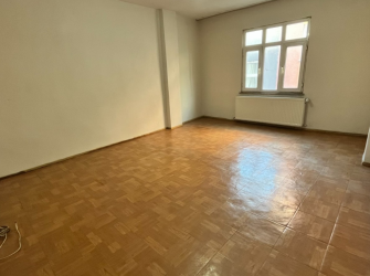 Bağcılar İnönü'de 2,Kat Hüseyin Bakkala Yakın 2+1Kredili 95 m2