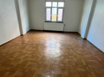 Bağcılar İnönü'de 2,Kat Hüseyin Bakkala Yakın 2+1Kredili 95 m2