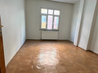 Bağcılar İnönü'de 2,Kat Hüseyin Bakkala Yakın 2+1Kredili 95 m2