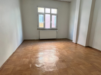 Bağcılar İnönü'de 2,Kat Hüseyin Bakkala Yakın 2+1Kredili 95 m2
