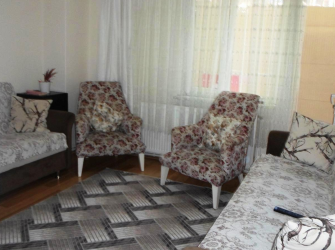 Bahçelievler Siyavuşpaşa'da 2+1 Arsa Tapulu 90 m2 Bahçe Katı