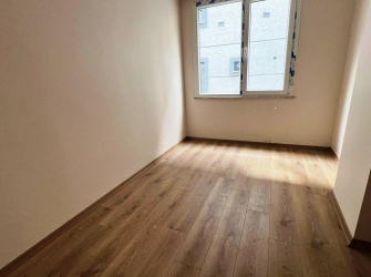 Güngören Güneştepe'de 2,Kat Sıfır 3+1 E.Banyolu 120 m2 Köşe  Daire