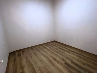 Güngören Güneştepe 2+1 Sıfır Bina Asansörlü 80 m2 Bahçe Katı