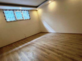 Güngören Güneştepe 2+1 Sıfır Bina Asansörlü 80 m2 Bahçe Katı
