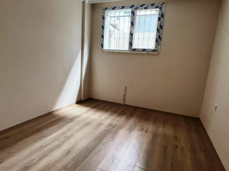 Güngören Güneştepe 2+1 Sıfır Bina Asansörlü 80 m2 Bahçe Katı