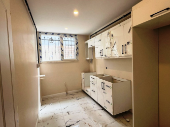 Güngören Güneştepe 2+1 Sıfır Bina Asansörlü 80 m2 Bahçe Katı
