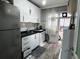 Güngören'de Tramvaya Yakın 2+1 Balkonlu 90 m2 Kredili Yüksek Giriş