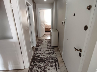 Bahçelievler Cumhuriyet'te 6 Yıllık Bina 170 m2 Çift Girişli 4+1 Dubleks