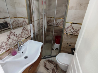 Bahçelievler Cumhuriyet'te 6 Yıllık Bina 170 m2 Çift Girişli 4+1 Dubleks