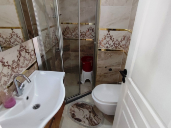 Bahçelievler Cumhuriyet'te 6 Yıllık Bina 170 m2 Çift Girişli 4+1 Dubleks