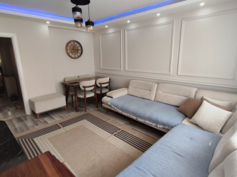 Bahçelievler Cumhuriyet'te 6 Yıllık Bina 170 m2 Çift Girişli 4+1 Dubleks