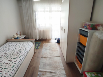Bahçelievler Soğanlı Meydan 2,Kat Asansörlü 3+1 Arsa Tapulu 130 m2 