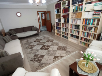 Bahçelievler Soğanlı Meydan 2,Kat Asansörlü 3+1 Arsa Tapulu 130 m2 