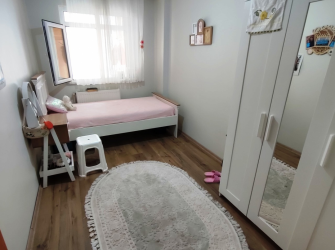 Bahçelievler Soğanlı Meydan 2,Kat Asansörlü 3+1 Arsa Tapulu 130 m2 