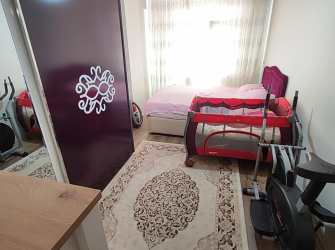 Bahçelievler Soğanlı Meydan 2,Kat Asansörlü 3+1 Arsa Tapulu 130 m2 