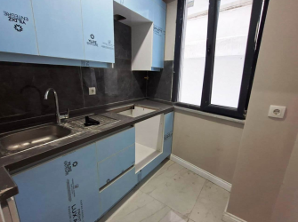 Güngören'de Tramvayın Dibi 1+1 Bahçe Katı 2 Yıllık  70 m2 İskanlı