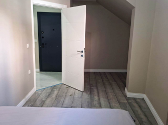 Güngören'de Tramvayın Dibi 1+1 Bahçe Katı 2 Yıllık  70 m2 İskanlı