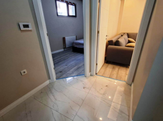 Güngören'de Tramvayın Dibi 1+1 Bahçe Katı 2 Yıllık  70 m2 İskanlı