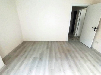 Güngören M.Çakmak'ta 4,Kat Sıfır 3+1 Asansörlü 120 m2 Ön Cephe