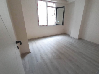 Güngören M.Çakmak'ta 4,Kat Sıfır 3+1 Asansörlü 120 m2 Ön Cephe