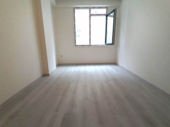 Güngören M.Çakmak'ta 4,Kat Sıfır 3+1 Asansörlü 120 m2 Ön Cephe