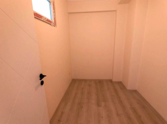 Güngören M.Çakmak'ta 4,Kat Sıfır 3+1 Asansörlü 120 m2 Ön Cephe