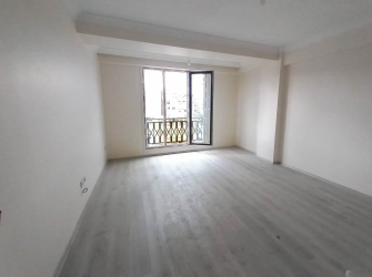 Güngören M.Çakmak'ta 4,Kat Sıfır 3+1 Asansörlü 120 m2 Ön Cephe