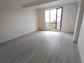 Güngören M.Çakmak'ta 4,Kat Sıfır 3+1 Asansörlü 120 m2 Ön Cephe