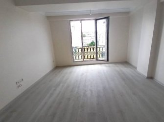 Güngören M.Çakmak'ta 4,Kat Sıfır 3+1 Asansörlü 120 m2 Ön Cephe
