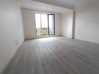 Güngören M.Çakmak'ta 4,Kat Sıfır 3+1 Asansörlü 120 m2 Ön Cephe