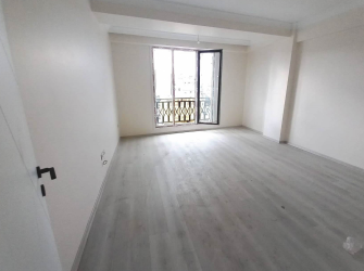 Güngören M.Çakmak'ta 4,Kat Sıfır 3+1 Asansörlü 120 m2 Ön Cephe