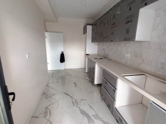 Güngören M.Çakmak'ta 4,Kat Sıfır 3+1 Asansörlü 120 m2 Ön Cephe